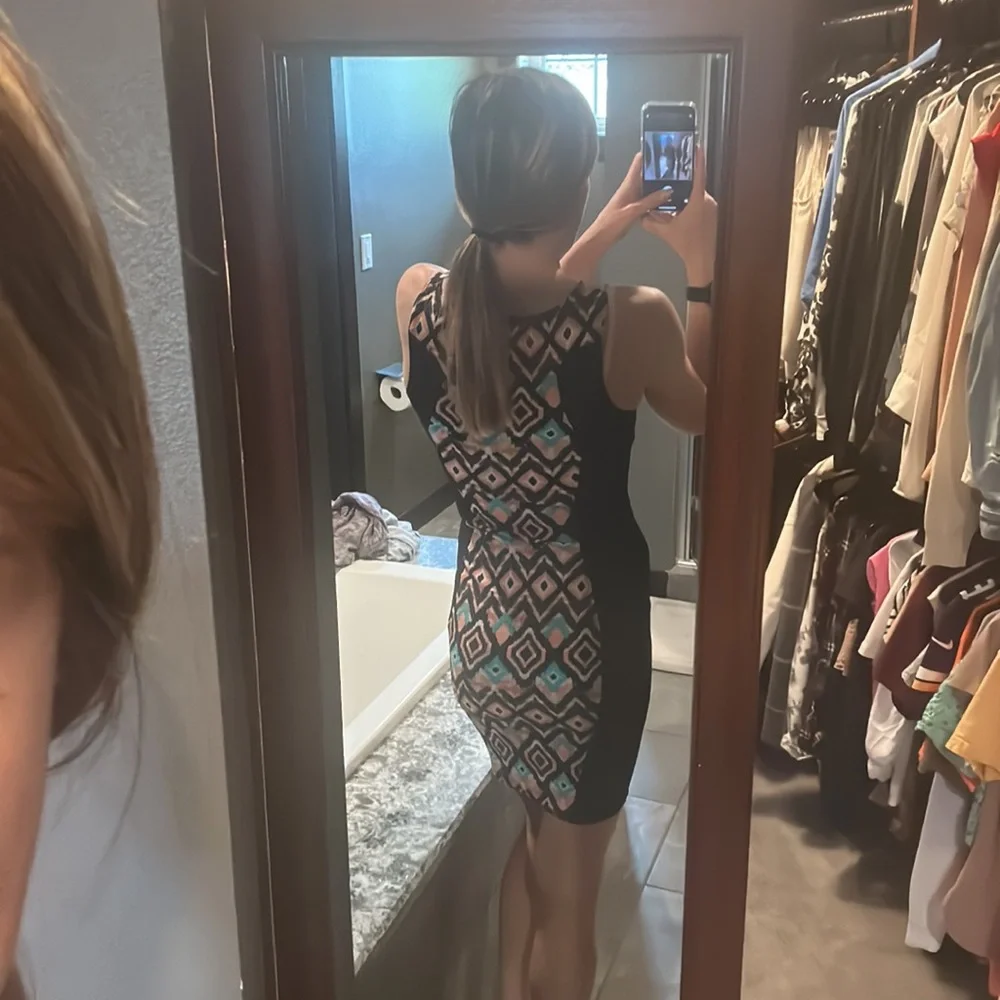 Spring dress - Picture 3 of 3